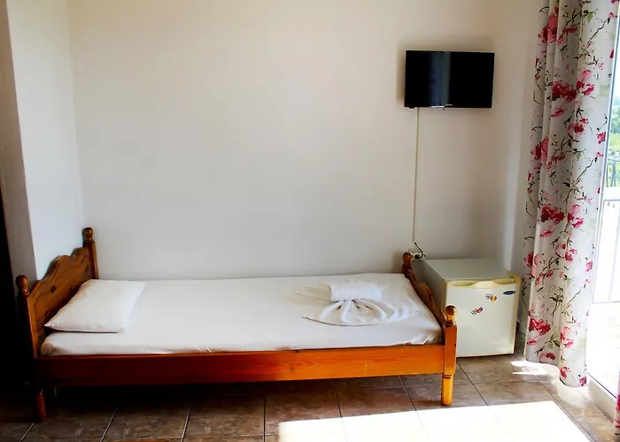 Adriani Паралия-Катерини