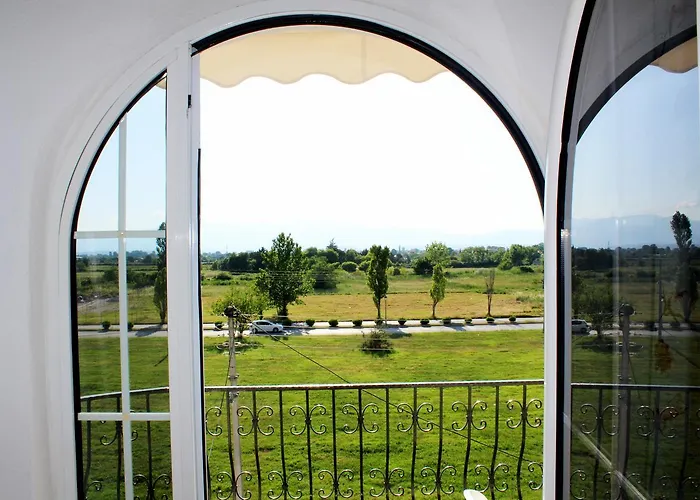 Отель Adriani 2*